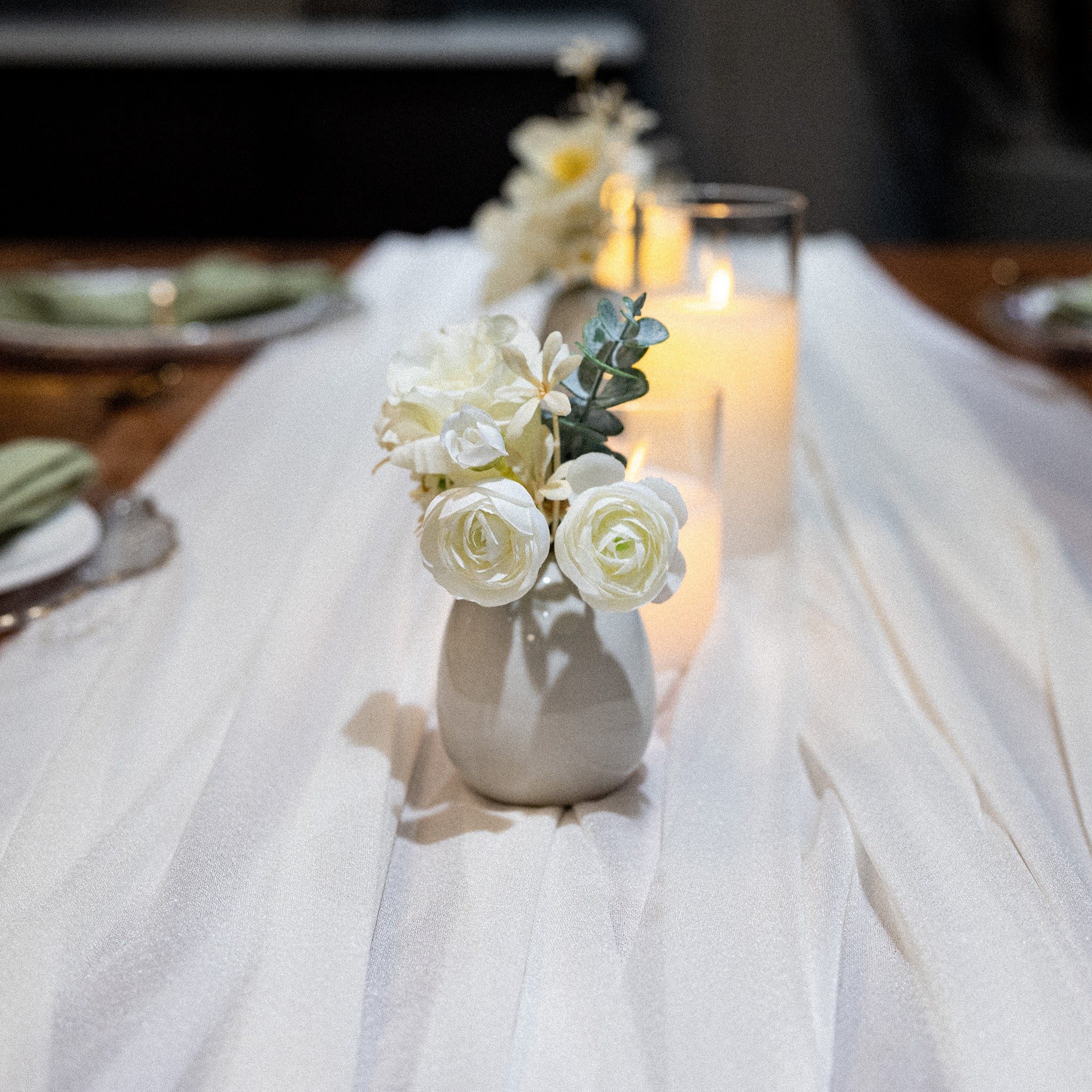 Ivory Dreams Mini Centerpiece