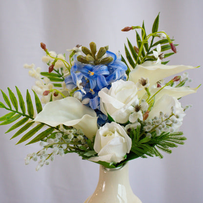 White &amp; blue melody bouquet - Clearance For Sale