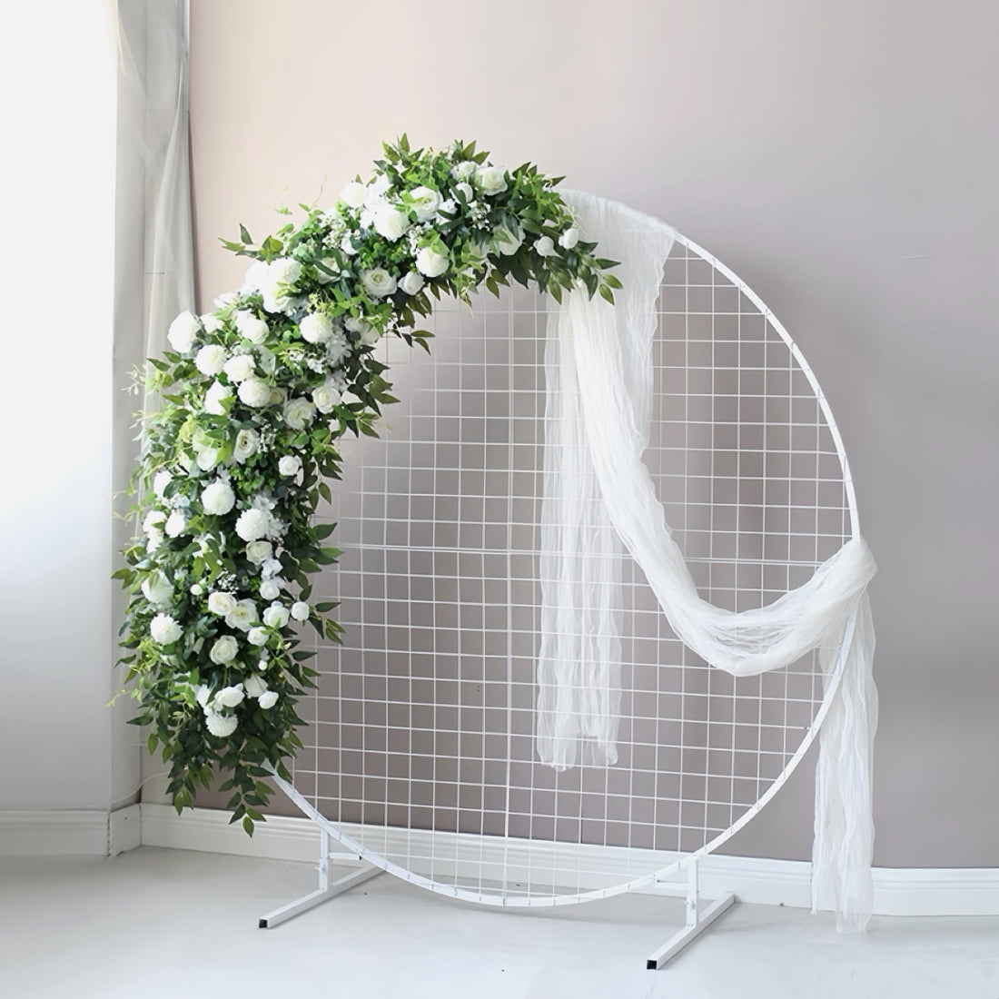 White wonderland faux floral arrangement